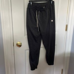 Vuori charcoal heather joggers